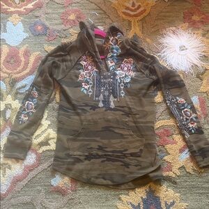 Johnny was never worn hoodie L